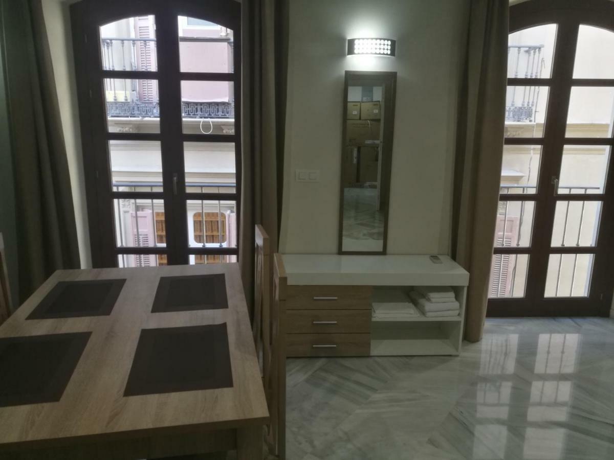 Apartamentos Edificio Vicente Málaga Exteriör bild
