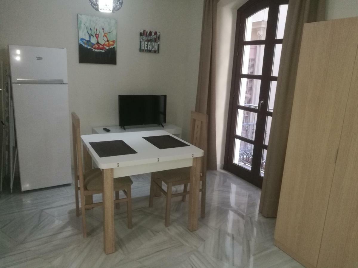 Apartamentos Edificio Vicente Málaga Exteriör bild