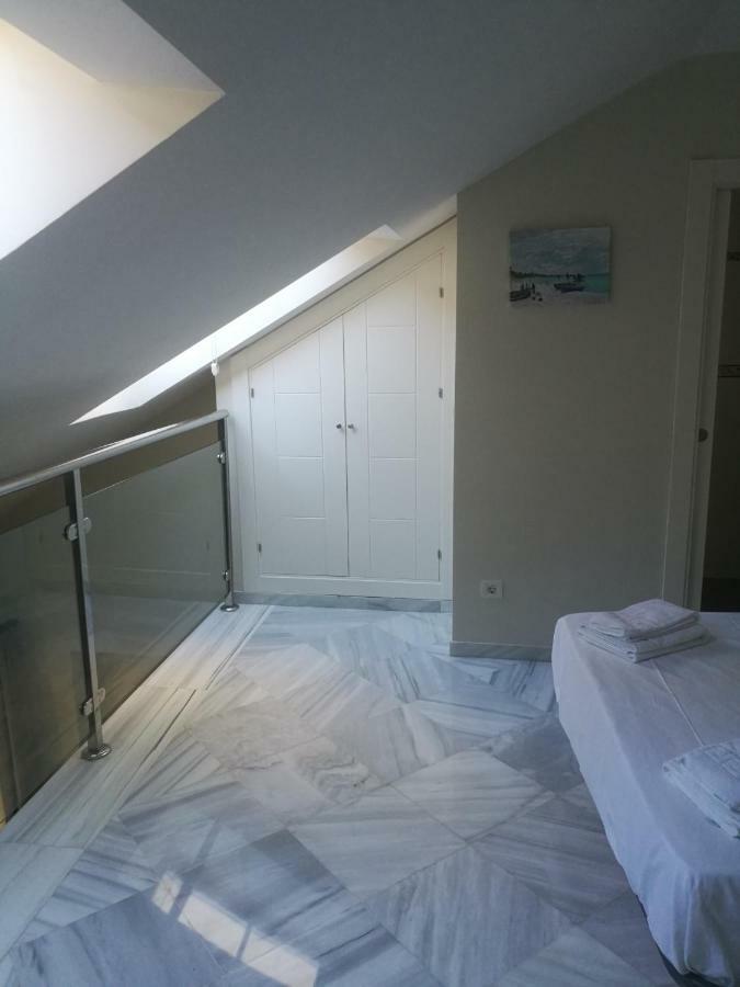 Apartamentos Edificio Vicente Málaga Exteriör bild